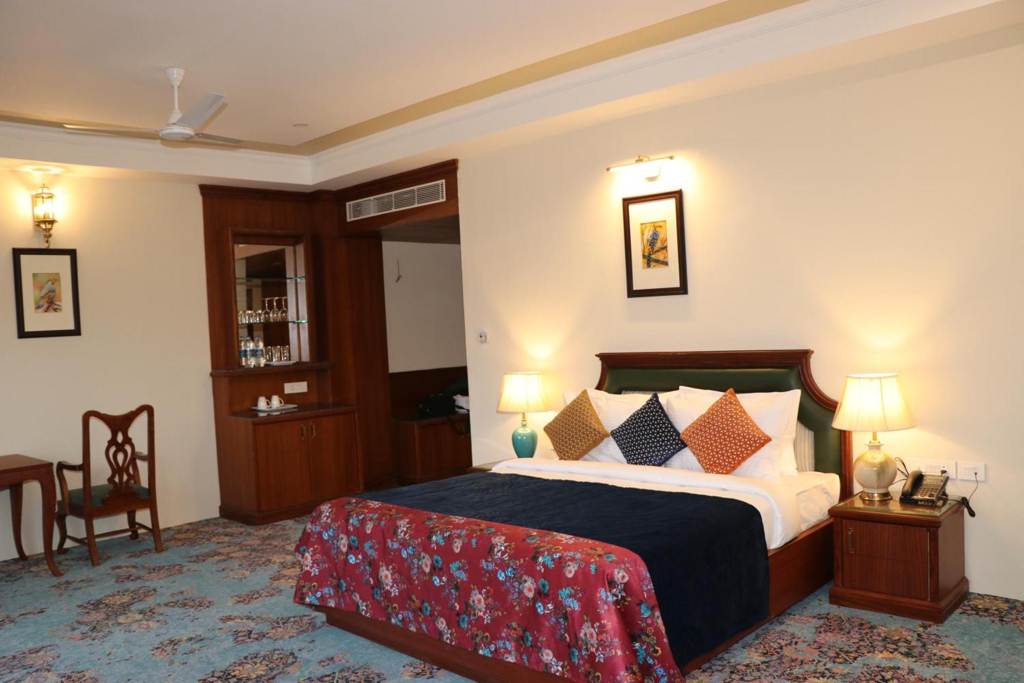 Royale De' Casa Resort Kaziranga Luaran gambar