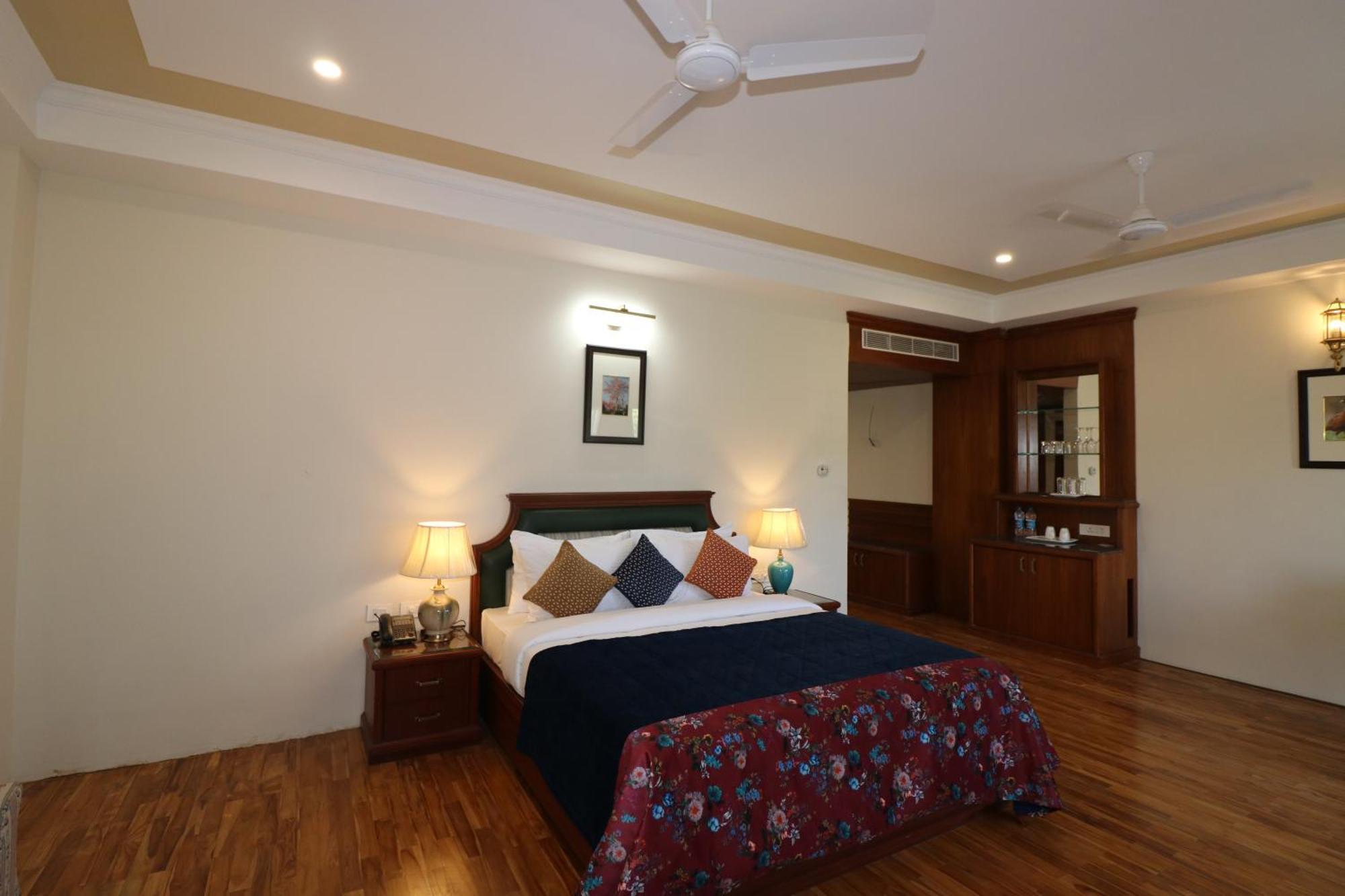 Royale De' Casa Resort Kaziranga Luaran gambar