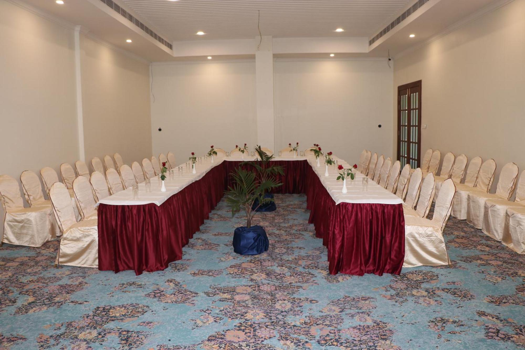 Royale De' Casa Resort Kaziranga Luaran gambar
