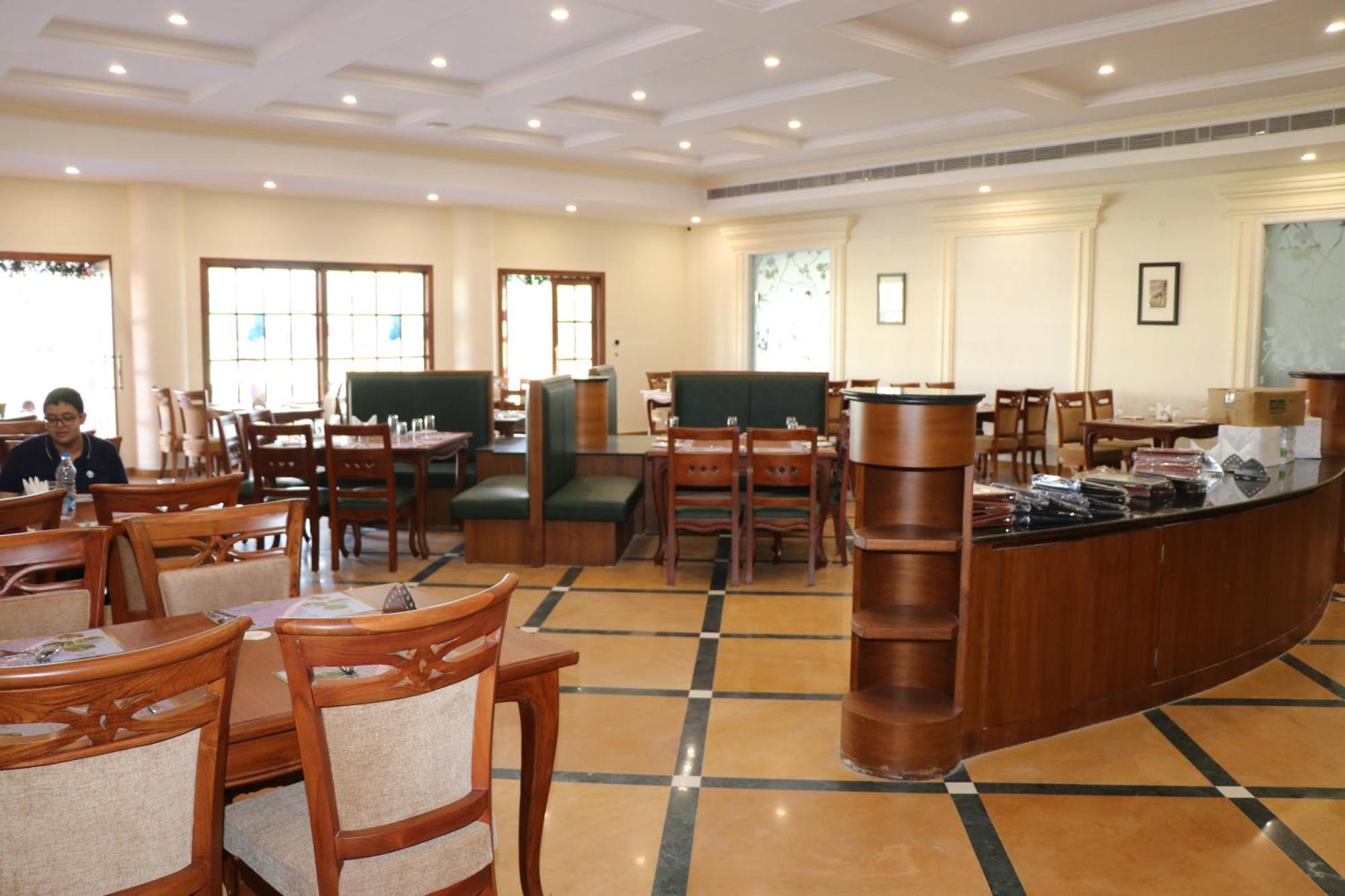 Royale De' Casa Resort Kaziranga Luaran gambar
