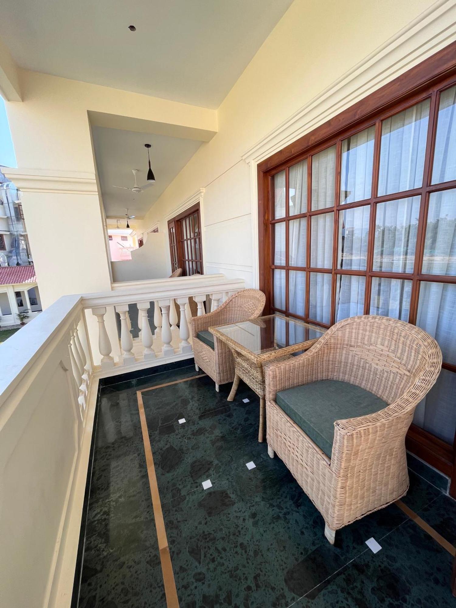 Royale De' Casa Resort Kaziranga Luaran gambar
