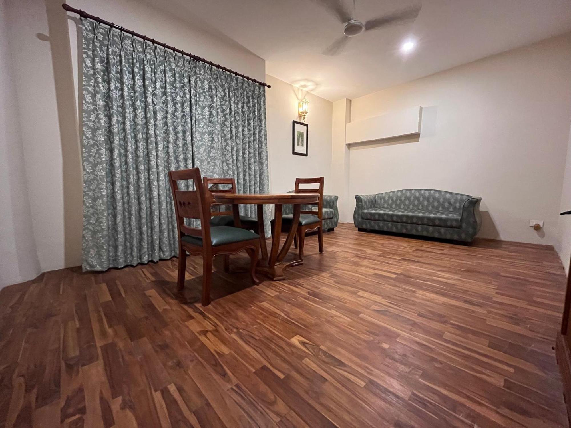 Royale De' Casa Resort Kaziranga Luaran gambar