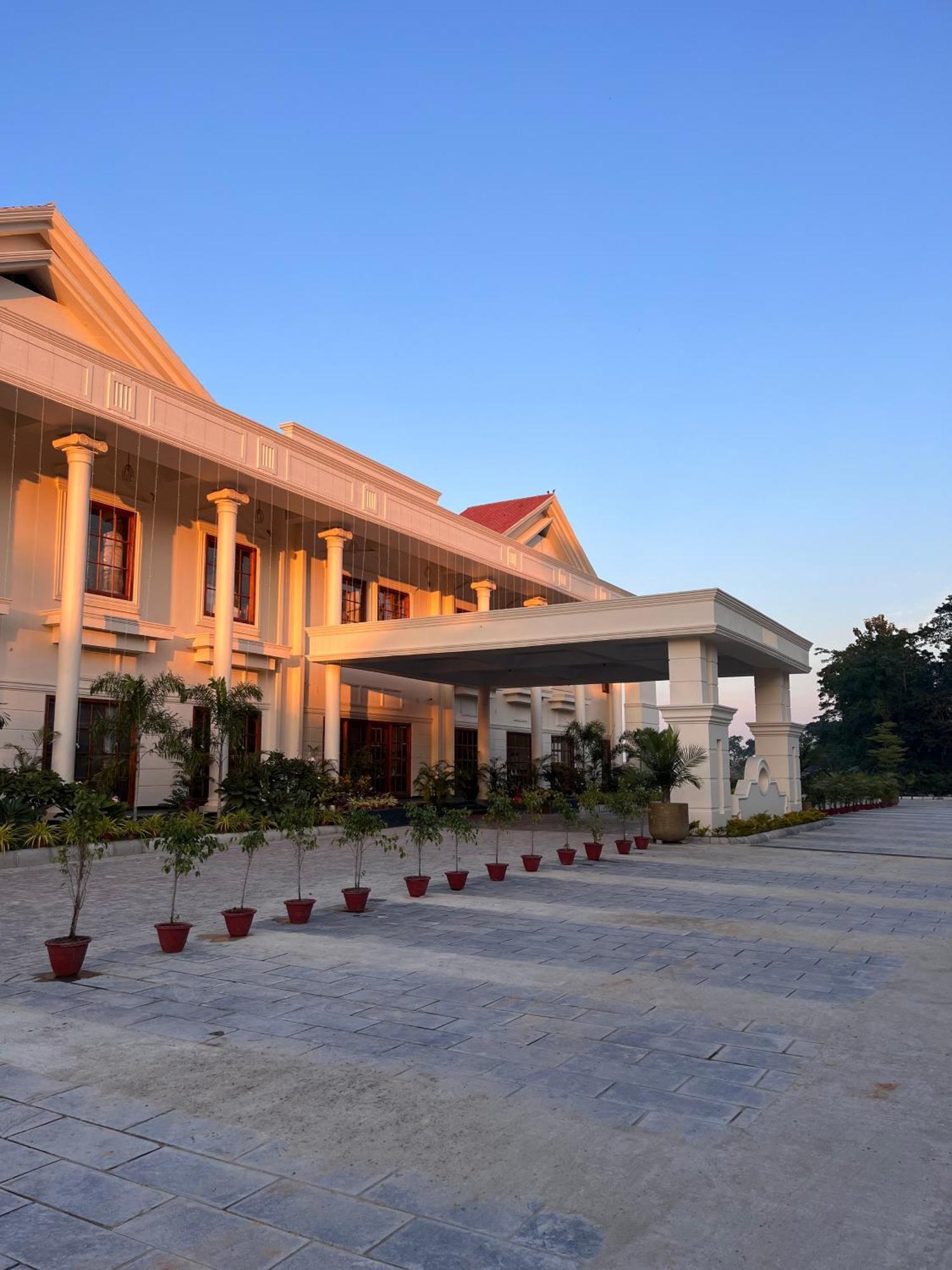 Royale De' Casa Resort Kaziranga Luaran gambar